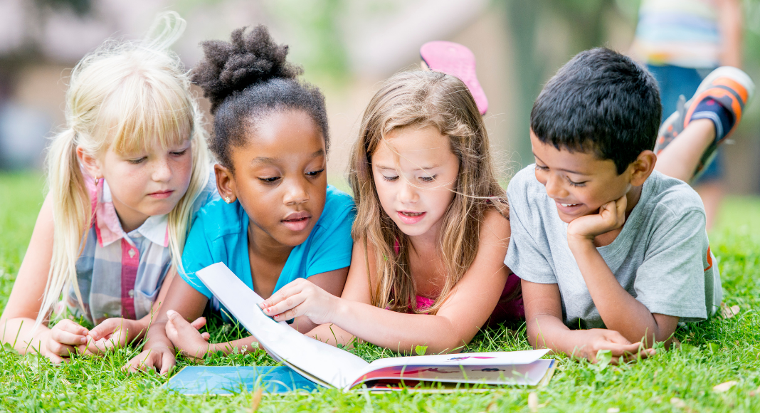 Picture of Kids Reading